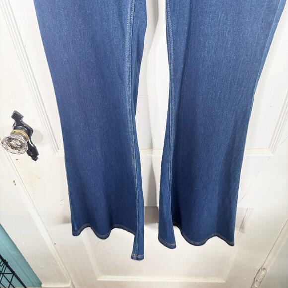 Halara Flex High Waisted Crossover Pocket Washed Stretch Knit Casual Flare Jeans - Picture 4 of 14